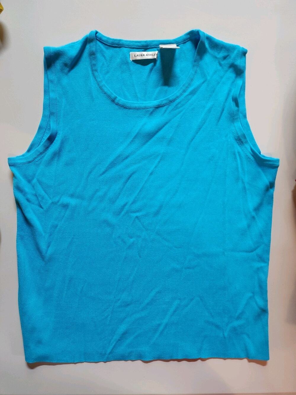 Laura Ashley Women Small S Turquoise Blue Fine Knit Sweater Tank Top Shell Rayon